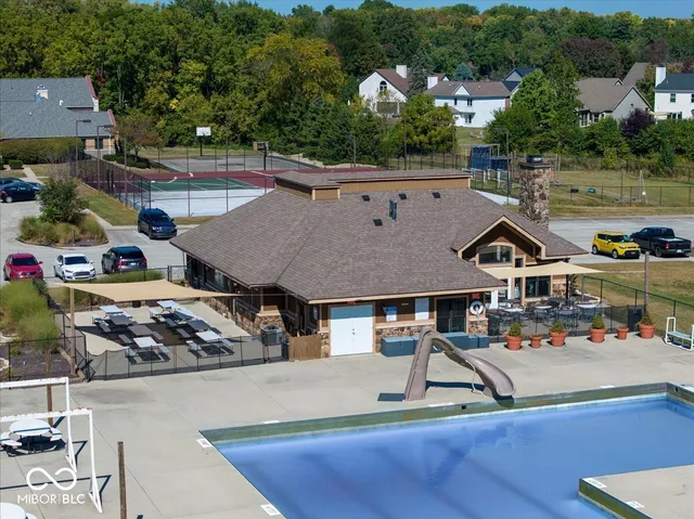 $875,000 | 10601 Cumberland Road, Fishers, IN 46037