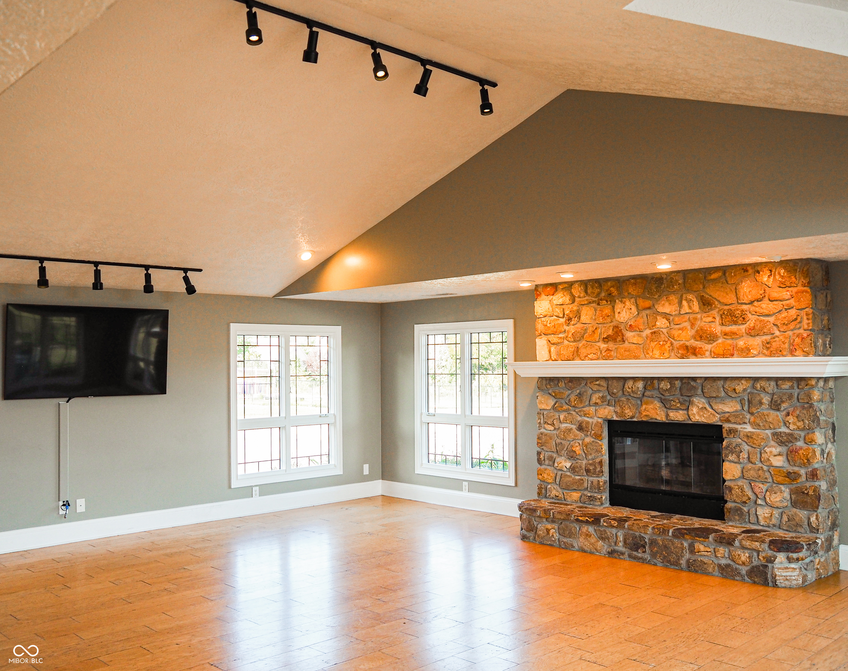 10601 Cumberland Road Fishers, IN 46037 - Photo 18 of 42