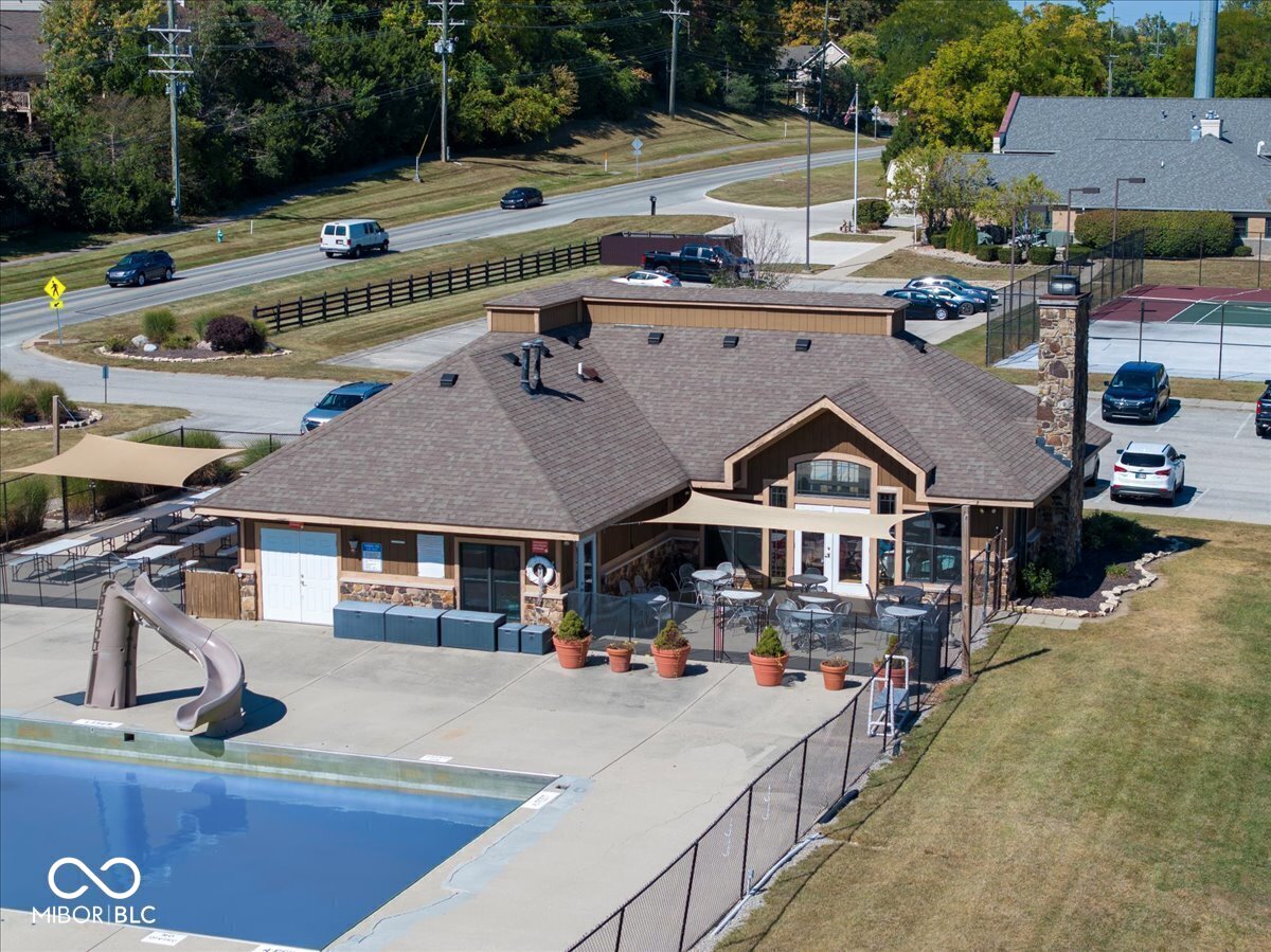 10601 Cumberland Road Fishers, IN 46037 - Photo 4 of 42