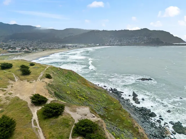 $1,288,800 | 656 Forest Lake Drive, Pacifica, CA 94044