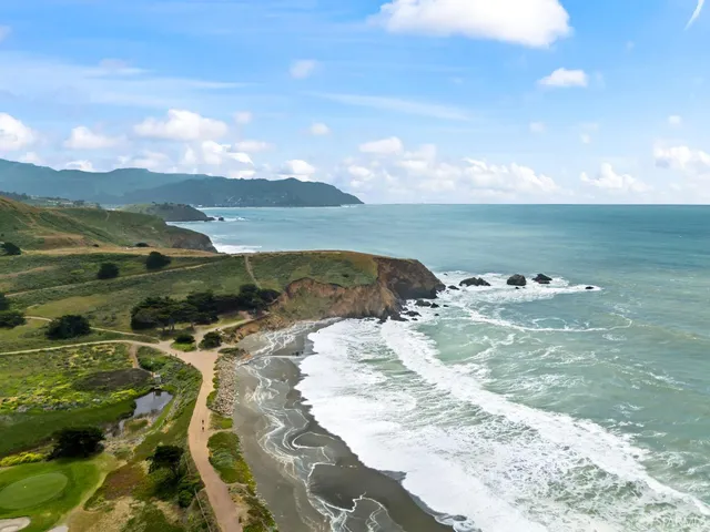 $1,288,800 | 656 Forest Lake Drive, Pacifica, CA 94044