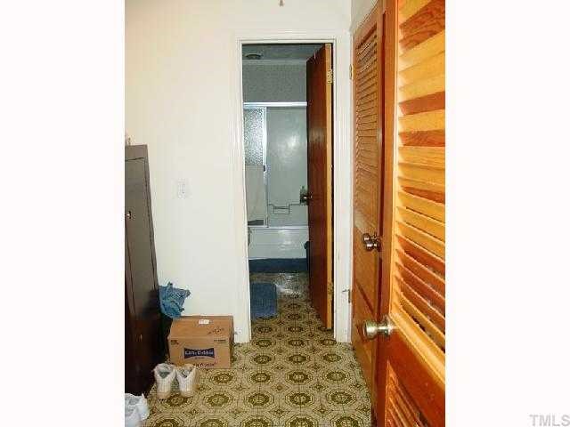 115 West Stagecoach Road Mebane, NC 27302 - Photo 9 of 12 HIs bathroom and dressing area