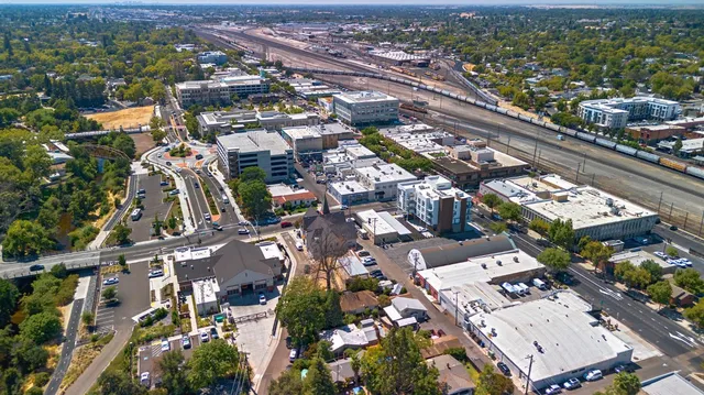 $575,000 | 424 Stanford Avenue, Roseville, CA 95678