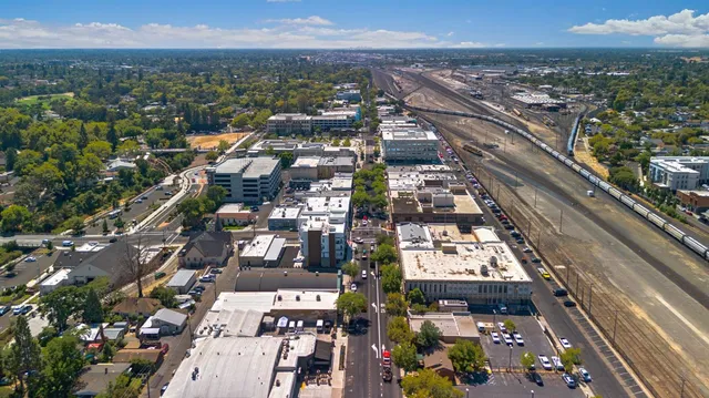 $575,000 | 424 Stanford Avenue, Roseville, CA 95678