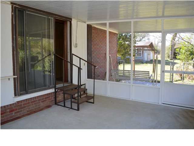 4568 Franton Road Holt, FL 32564 - Photo 5 of 24 Gallery Image 5