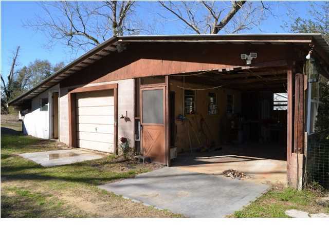 4568 Franton Road Holt, FL 32564 - Photo 8 of 24 Gallery Image 8