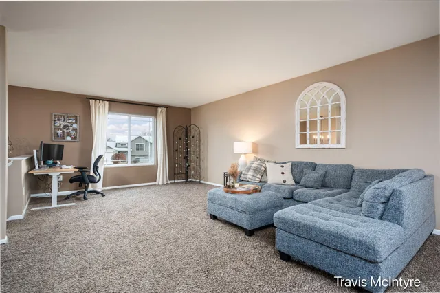 $345,000 | 850 Cosby Way Drive, Sparta, MI 49345