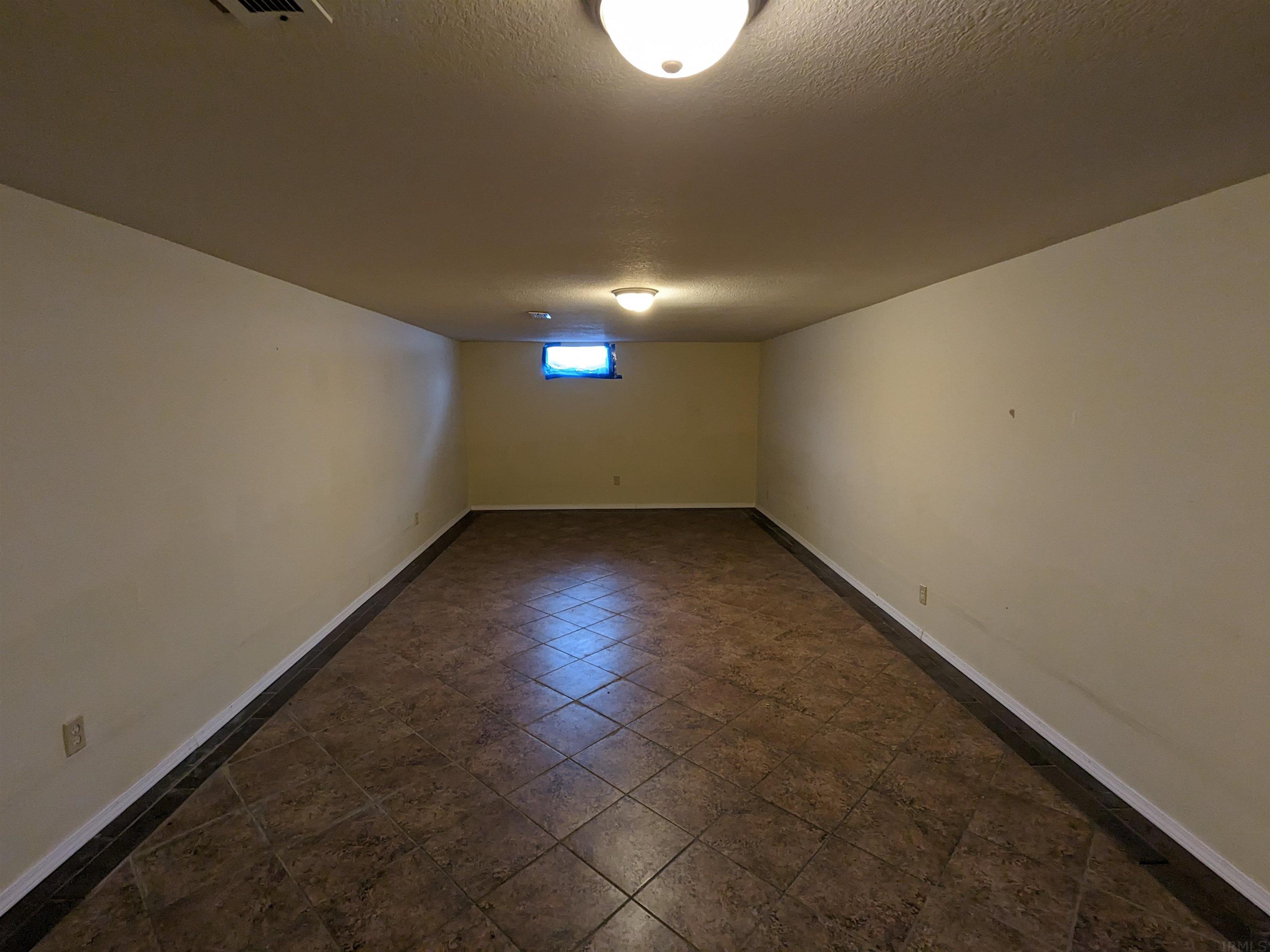 9432 Auburn Road Fort Wayne, IN 46825 - Photo 15 of 18