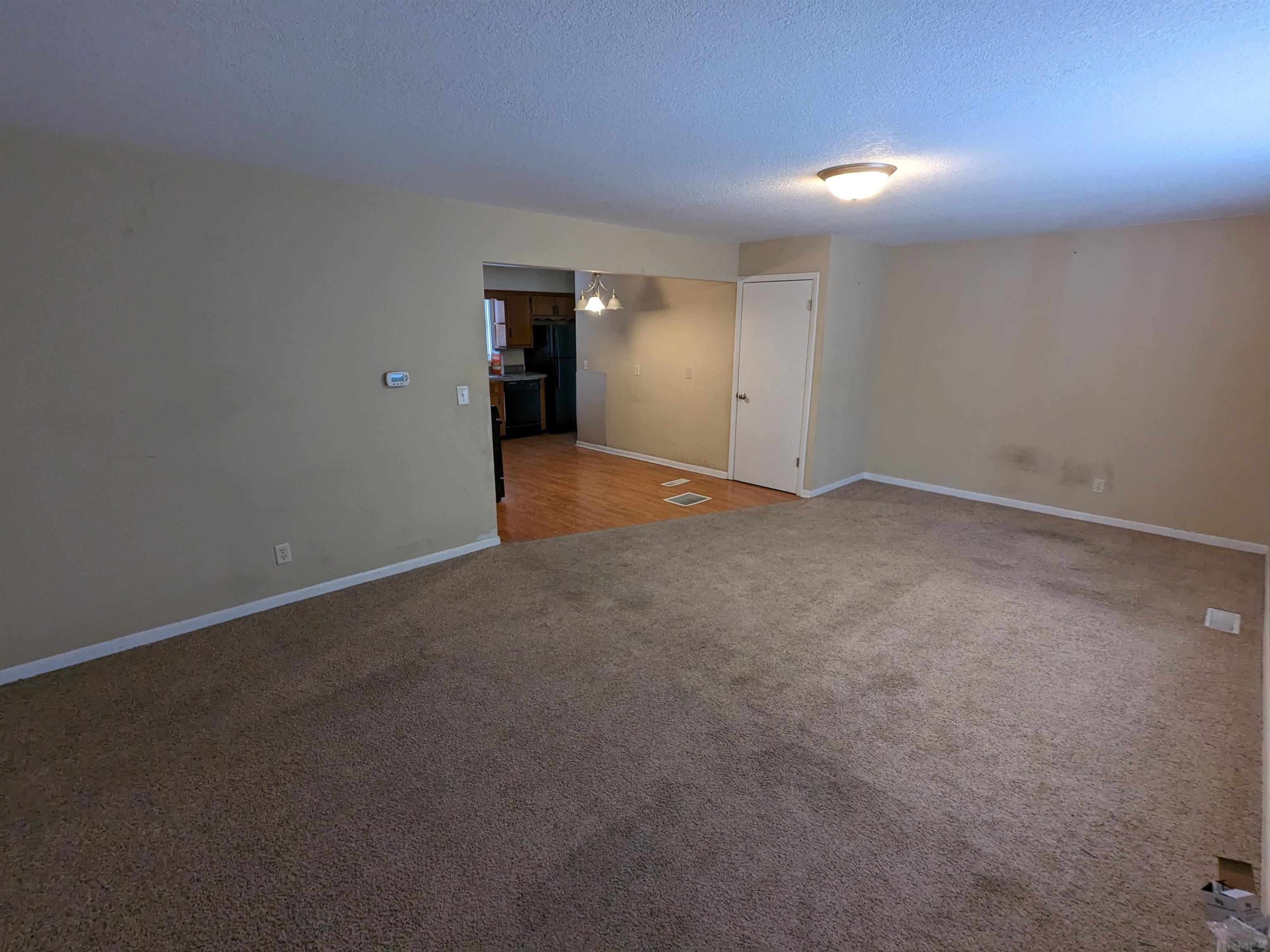 9432 Auburn Road Fort Wayne, IN 46825 - Photo 3 of 18