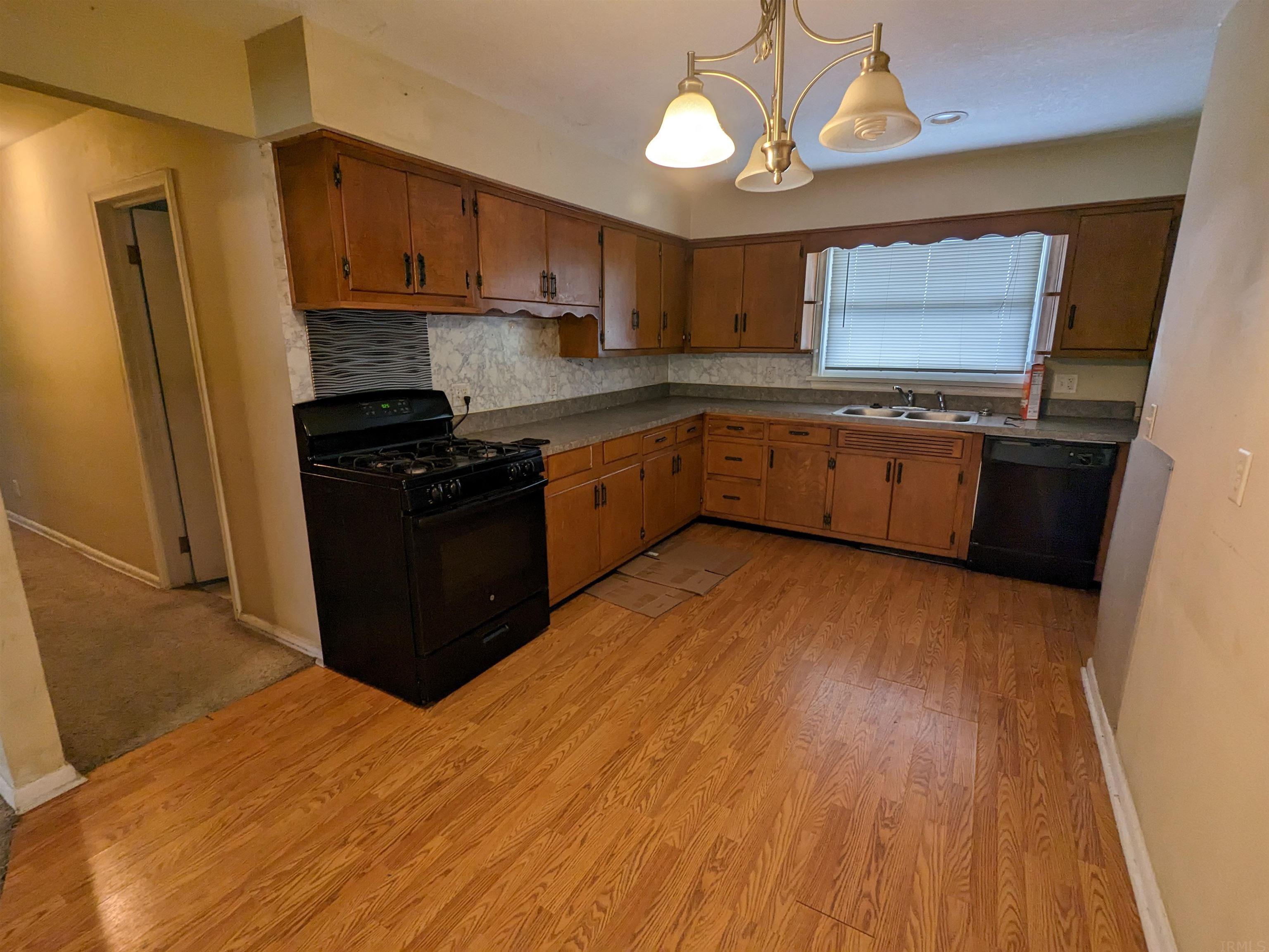 9432 Auburn Road Fort Wayne, IN 46825 - Photo 5 of 18