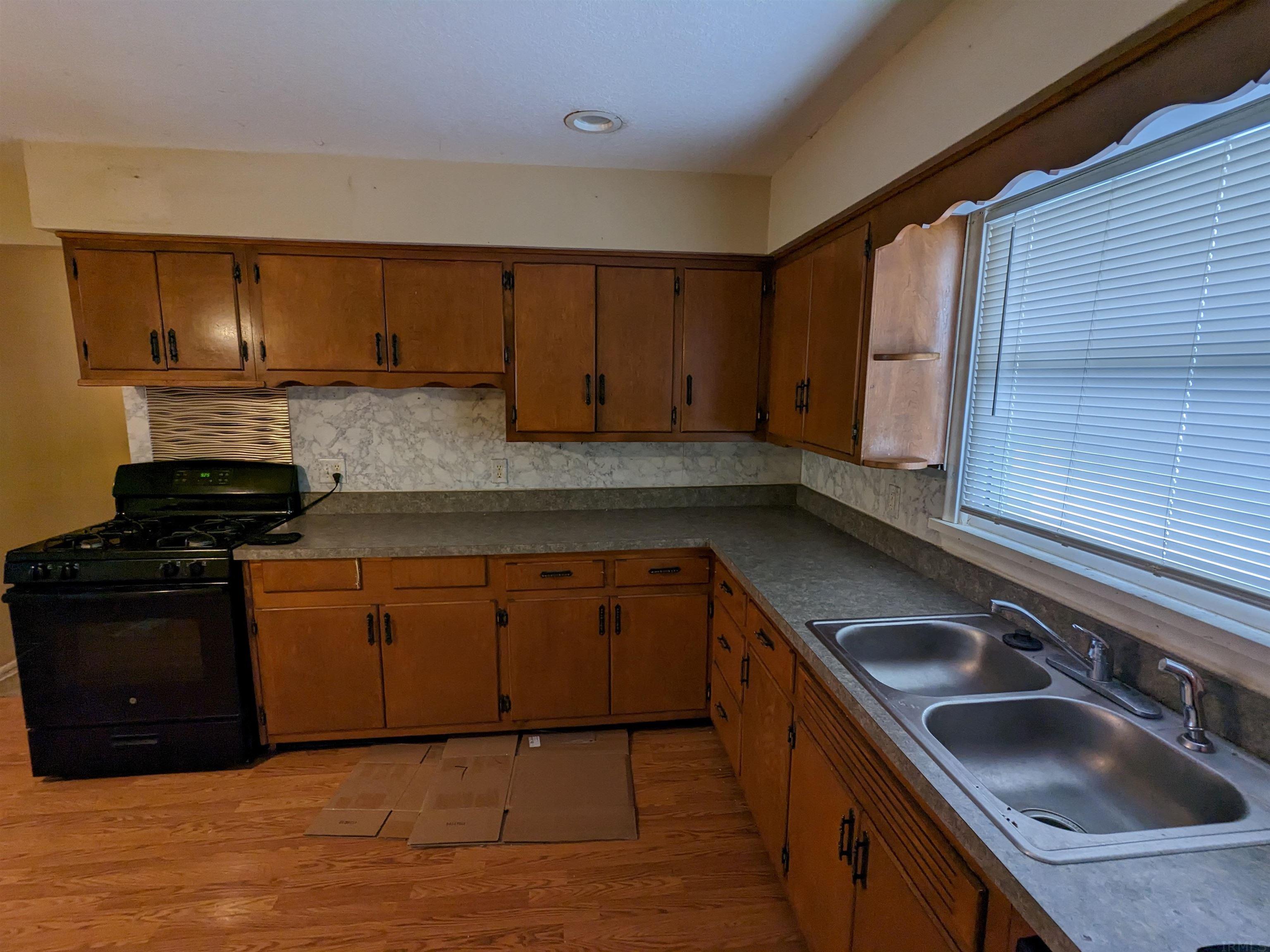 9432 Auburn Road Fort Wayne, IN 46825 - Photo 6 of 18