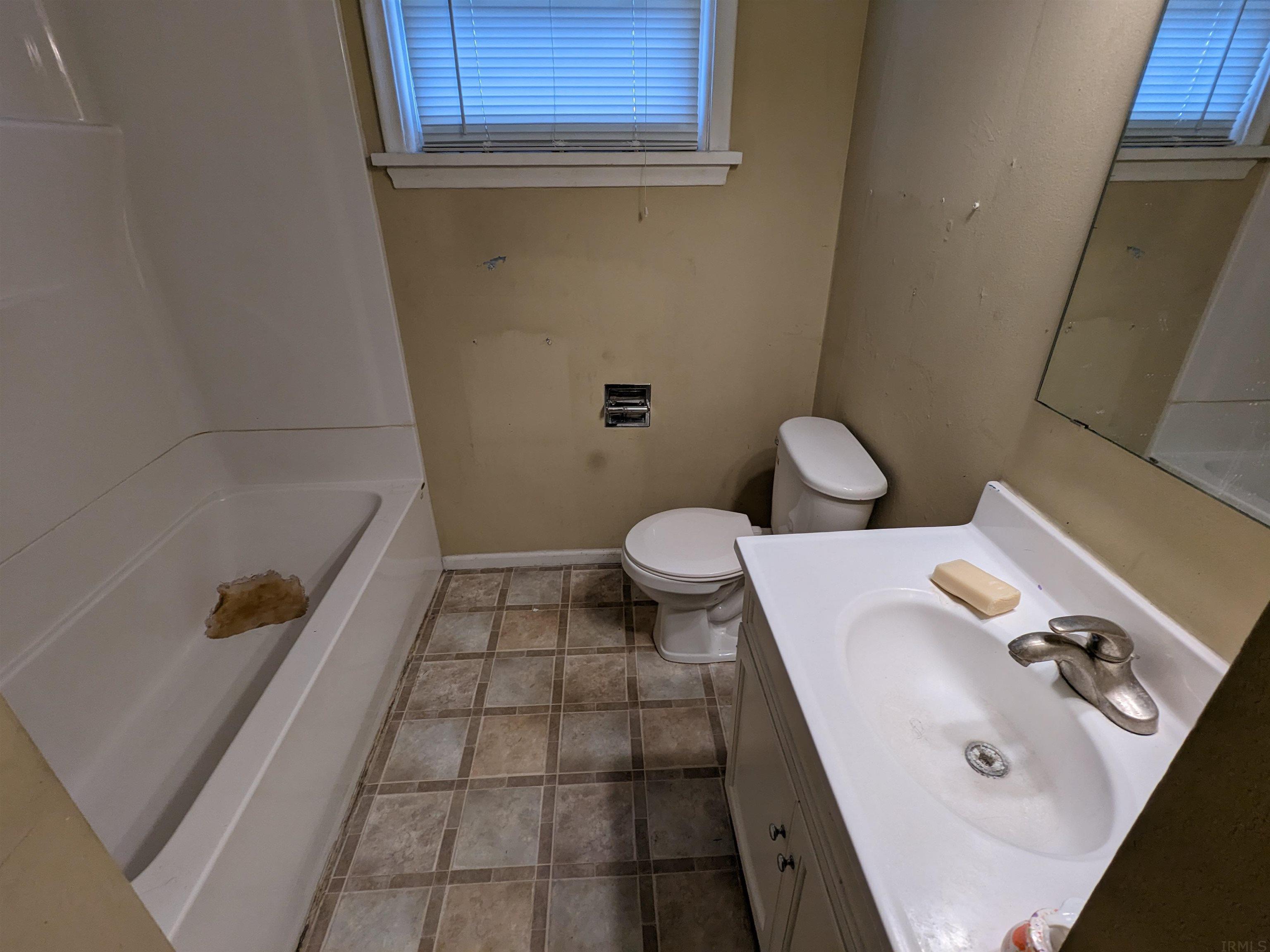 9432 Auburn Road Fort Wayne, IN 46825 - Photo 7 of 18
