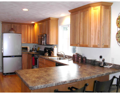 311 Locust Street Danvers, MA 01923 - Photo 9 of 15