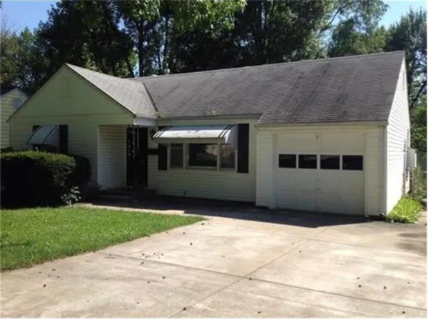 $125,000 | 7723 Sni A Bar Road, Kansas City, MO 64129