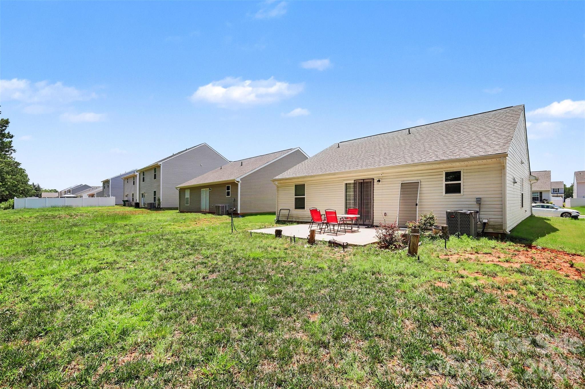 1329 Nia Road Charlotte, NC 28215 - Photo 17 of 19 Gallery Image 17