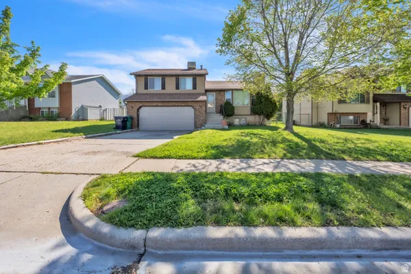 $499,999 | 1052 North 1000th Street East, Layton, UT 84040