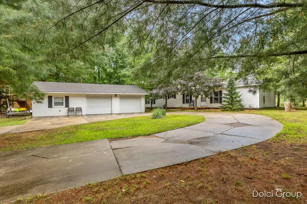 $269,900 | 6830 East Carrigan Drive, Newaygo, MI 49337