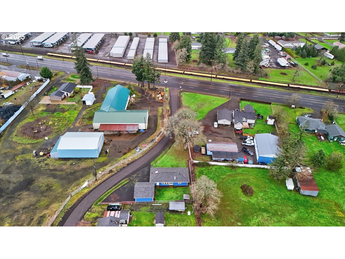 75 Sturtevant Road Lebanon, OR 97355 - Photo 7 of 16 Gallery Image 7