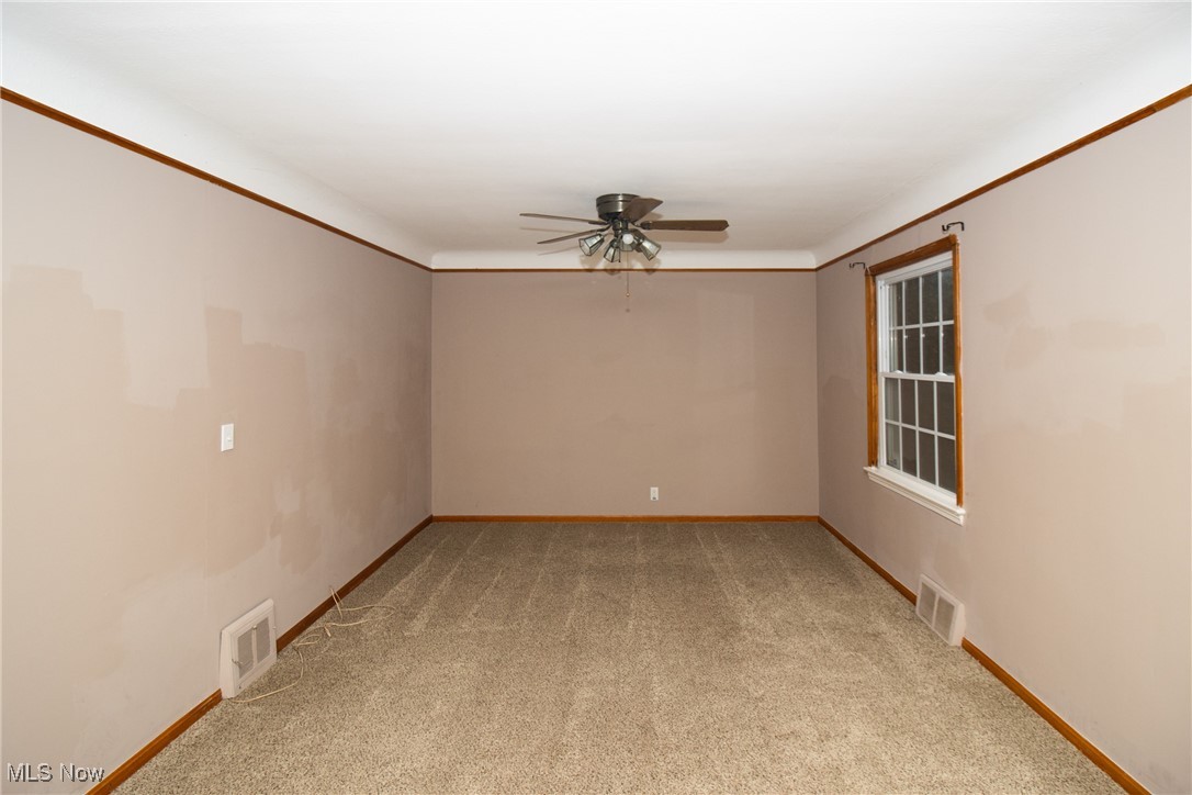 13107 Carpenter Road Cleveland, OH 44125 - Photo 10 of 25