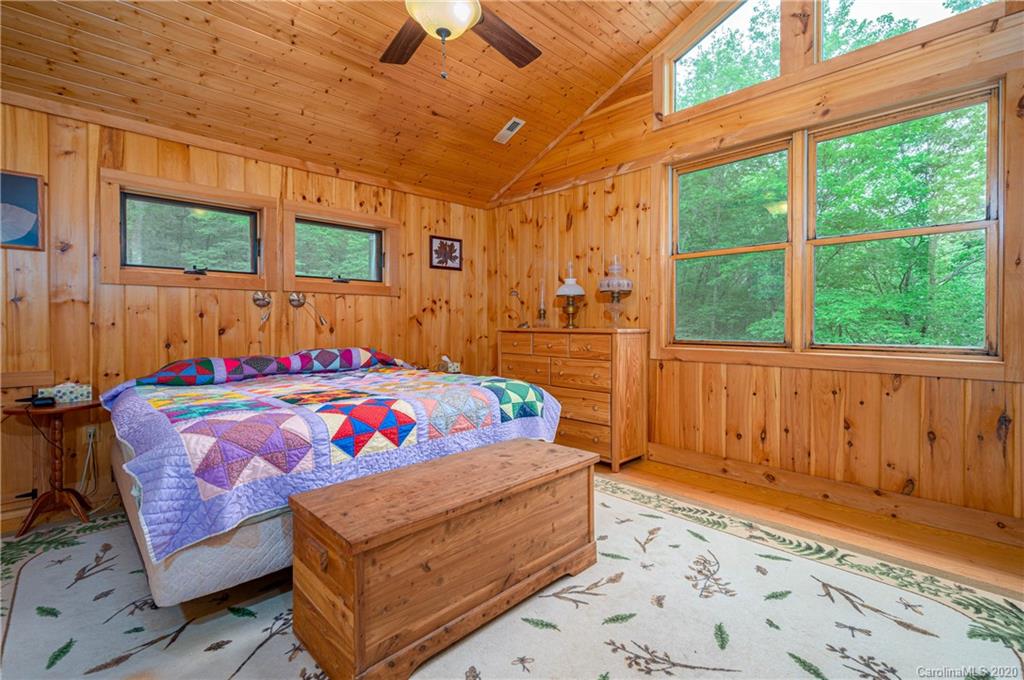 682 Clinic Road Balsam Grove, NC 28708 - Photo 18 of 37 Gallery Image 18