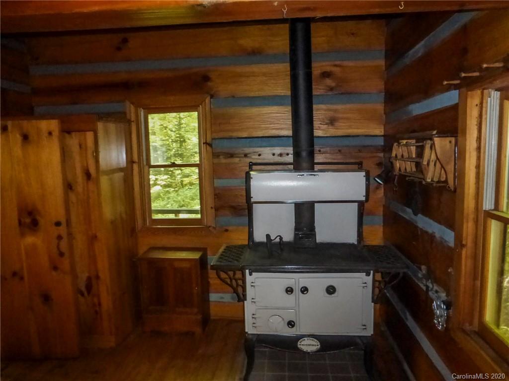 682 Clinic Road Balsam Grove, NC 28708 - Photo 28 of 37 Gallery Image 28