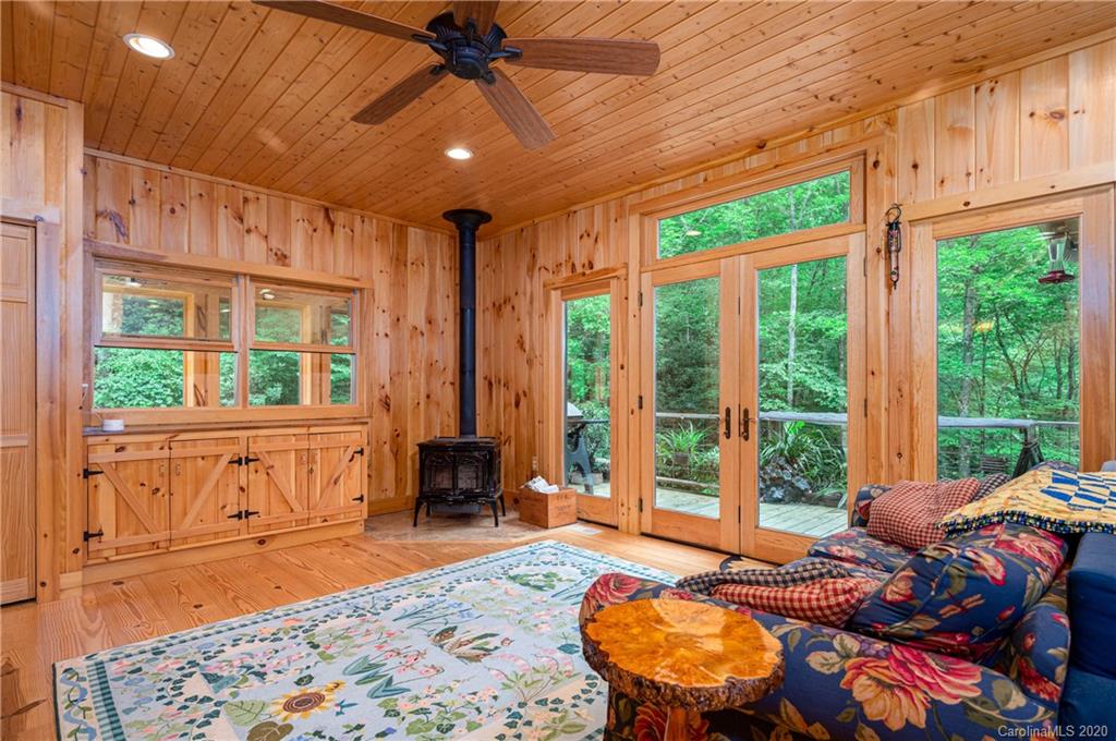 682 Clinic Road Balsam Grove, NC 28708 - Photo 8 of 37 Gallery Image 8