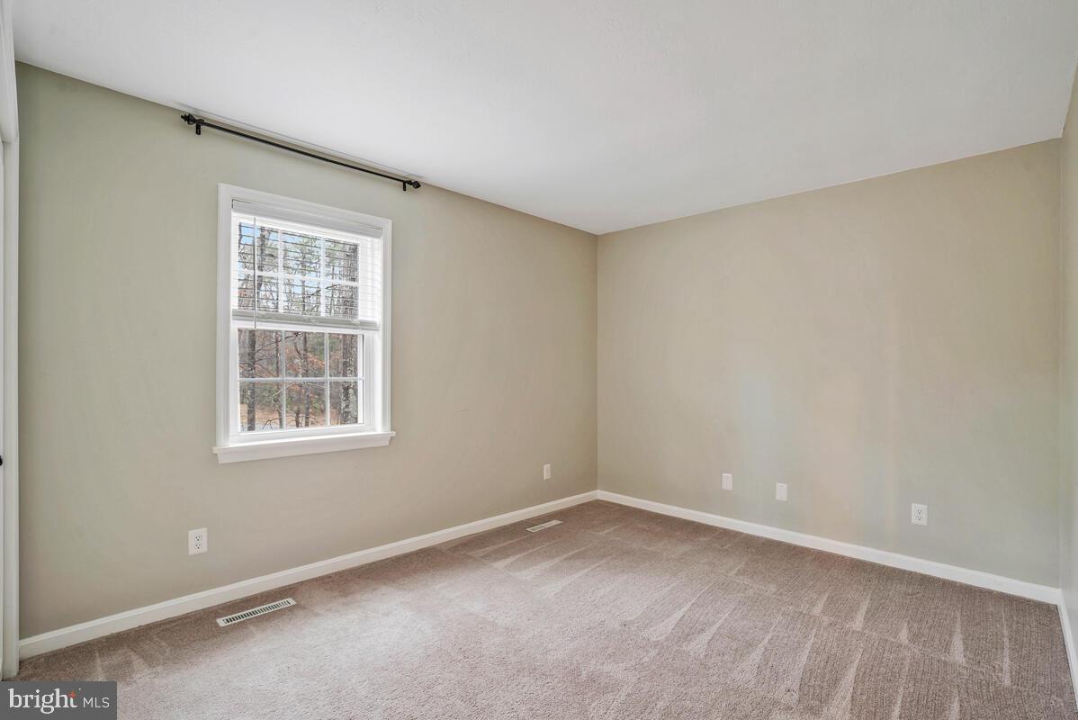 44576 Cedar Court California, MD 20619 - Photo 30 of 45 an empty room with a window