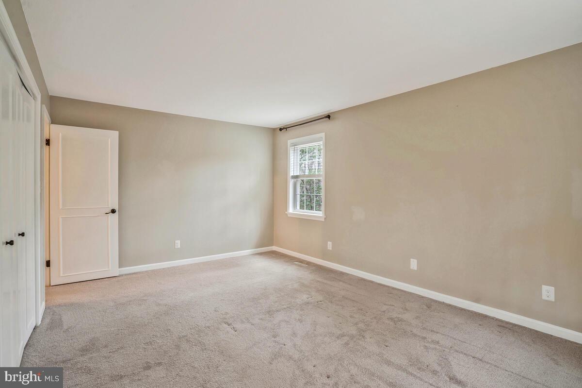 44576 Cedar Court California, MD 20619 - Photo 36 of 45 a view of an empty room with a window