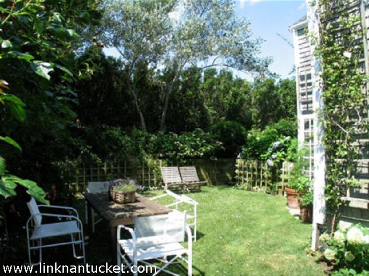 59 Quidnet Road Nantucket, MA 02554 - Photo 2 of 7 Back yard