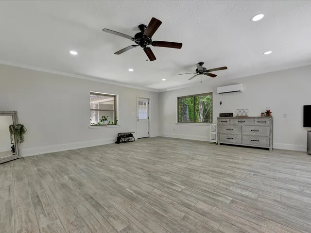 $289,000 | 408 West Eucalyptus St Village Mills, Village Mills, TX 77663