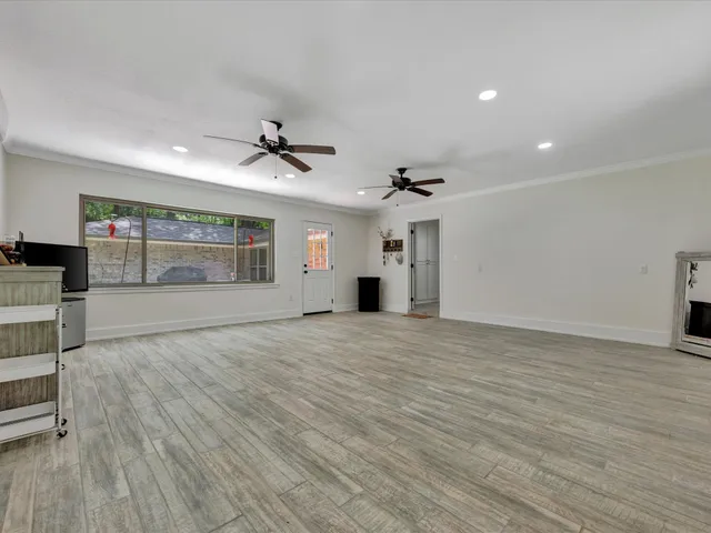 $289,000 | 408 West Eucalyptus St Village Mills, Village Mills, TX 77663