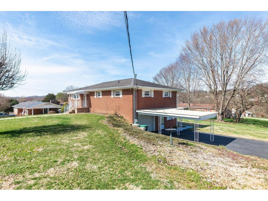100 Ridgemont Street Bristol, TN 37620 - Photo 2 of 21 Photo 2