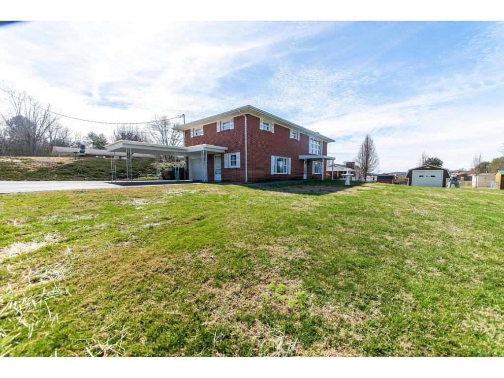 100 Ridgemont Street Bristol, TN 37620 - Photo 4 of 21 Photo 4