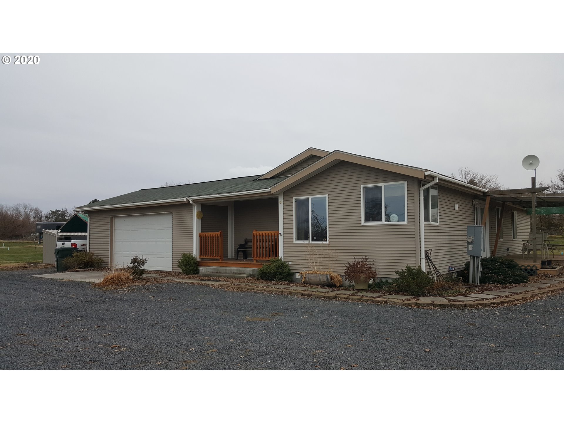 78559 Echols Road Hermiston, OR 97838 - Photo 1 of 20 Gallery Image 1