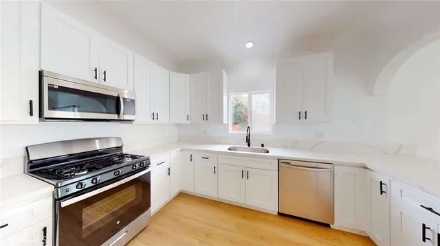 $2,798,000 | 1113 Pacific Avenue, Long Beach, CA 90813