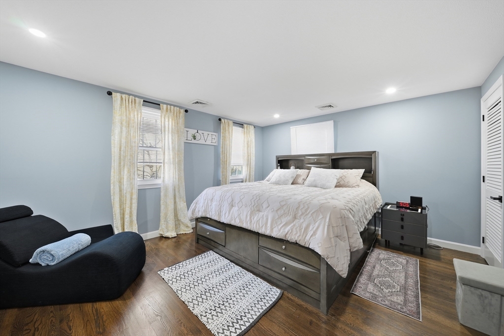 24 Hunters Lane Nashua, NH 03063 - Photo 18 of 42
