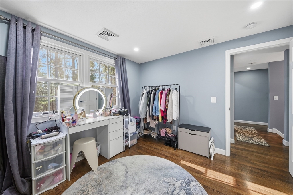 24 Hunters Lane Nashua, NH 03063 - Photo 25 of 42