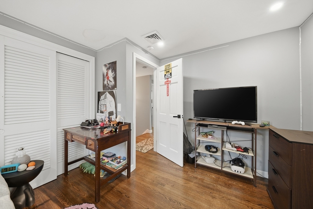 24 Hunters Lane Nashua, NH 03063 - Photo 27 of 42