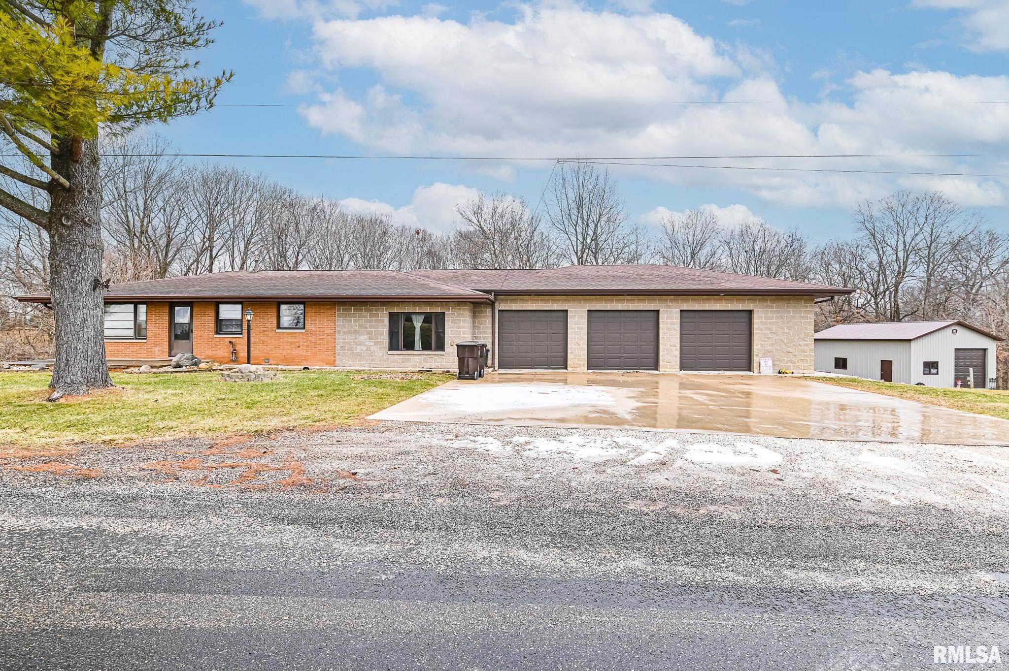 8109 South McCumber Road Mapleton, IL 61547 - Photo 2 of 46