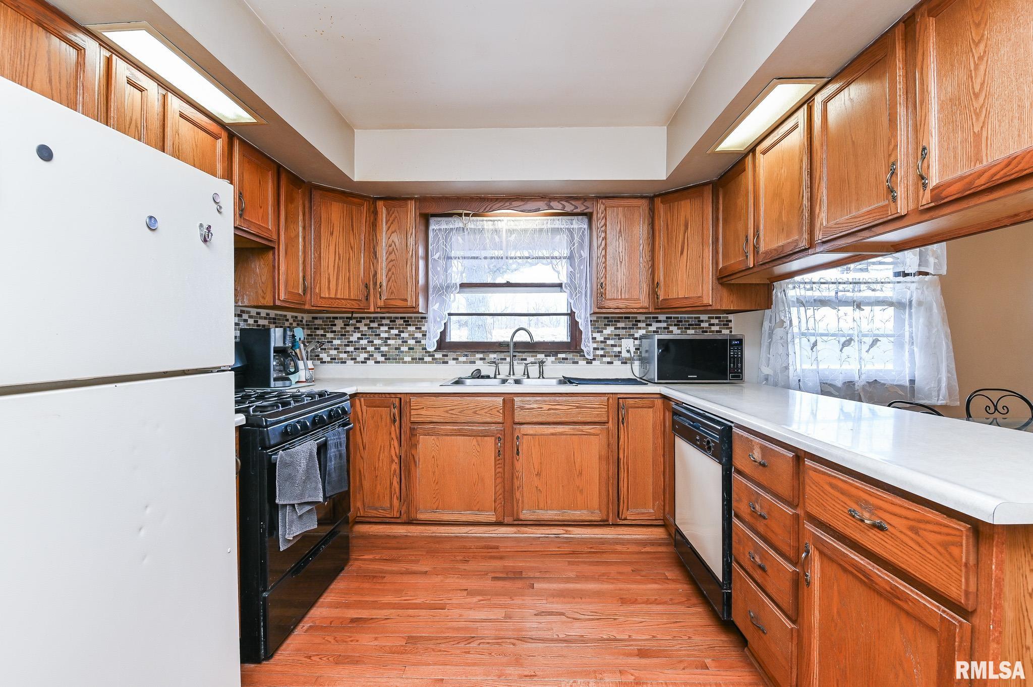 8109 South McCumber Road Mapleton, IL 61547 - Photo 7 of 46