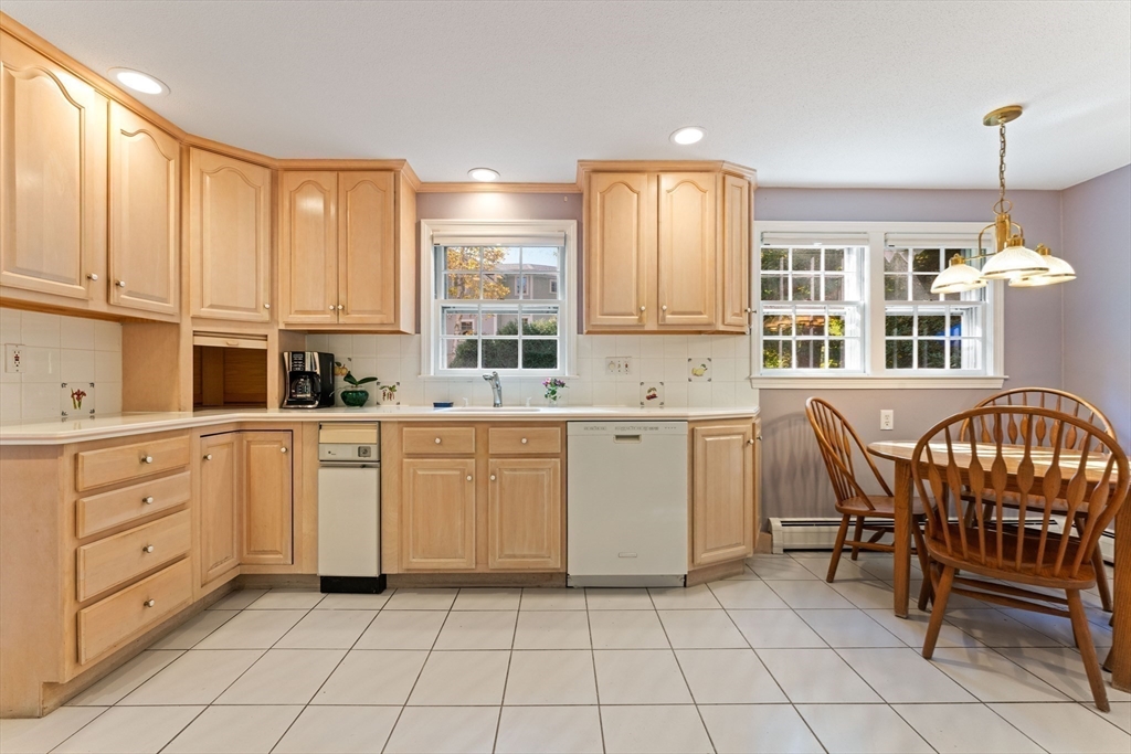 4 Dodge Road Marblehead, MA 01945 - Photo 9 of 36 Gallery Image 9