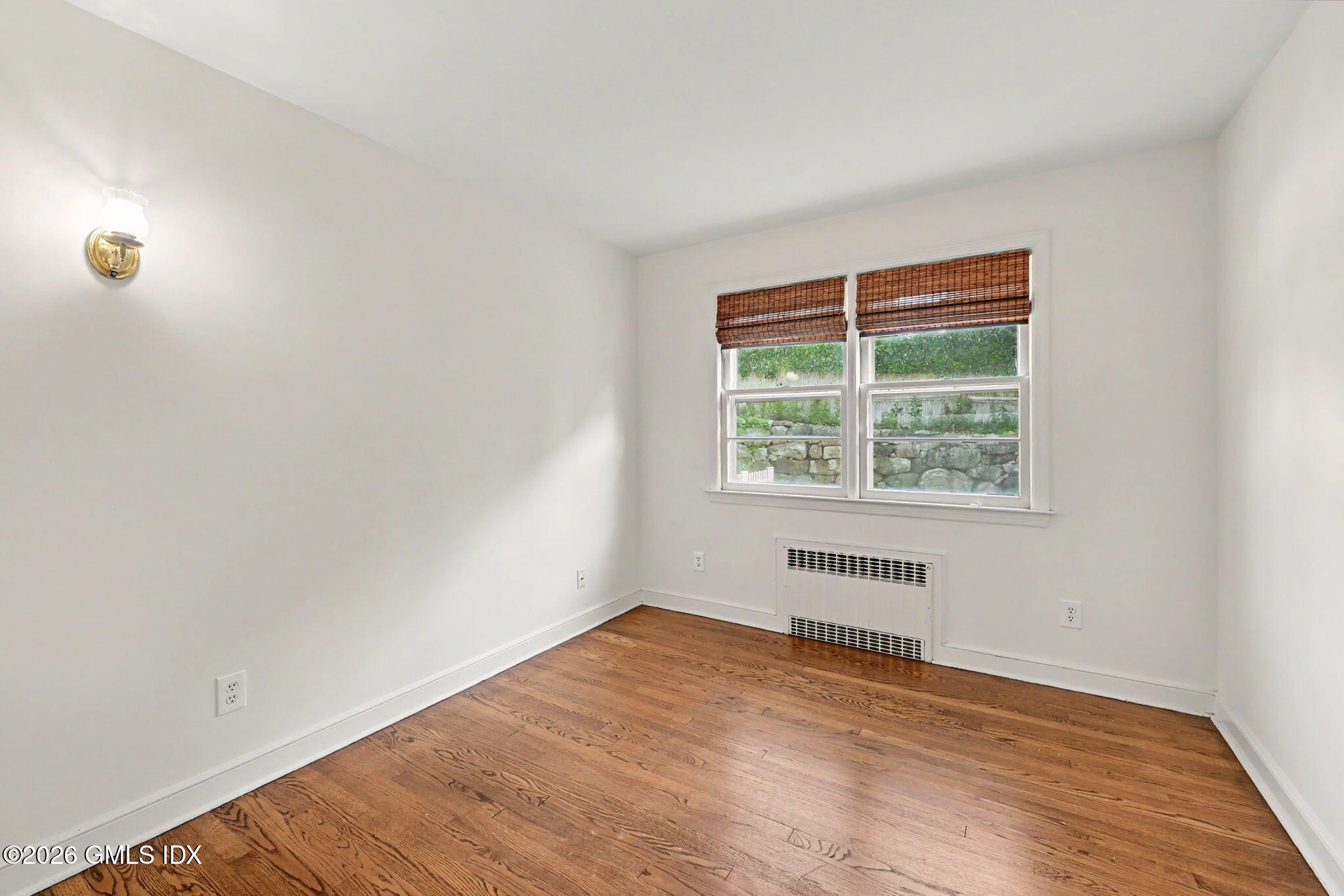 20 Meyer Place Riverside, CT 06878 - Photo 16 of 29 31-web-or-mls-20-meyer-pl