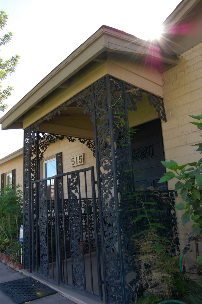 515 East Osborn Road Phoenix, AZ 85012 - Photo 4 of 20 Entry Detail