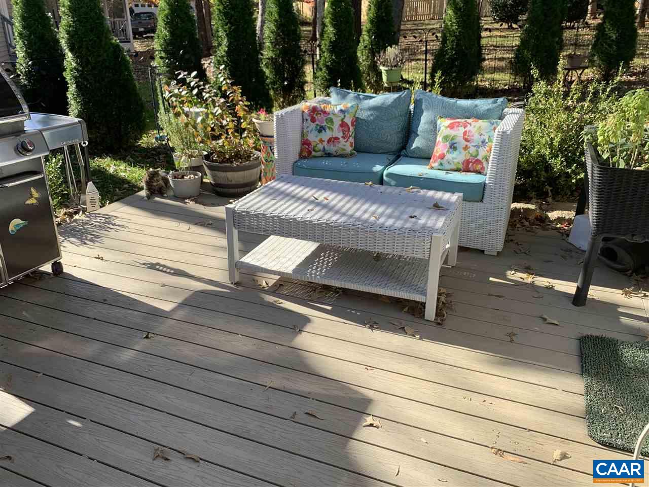 2 Appletree Road Palmyra, VA 22963 - Photo 48 of 49 a outdoor space with sitting area