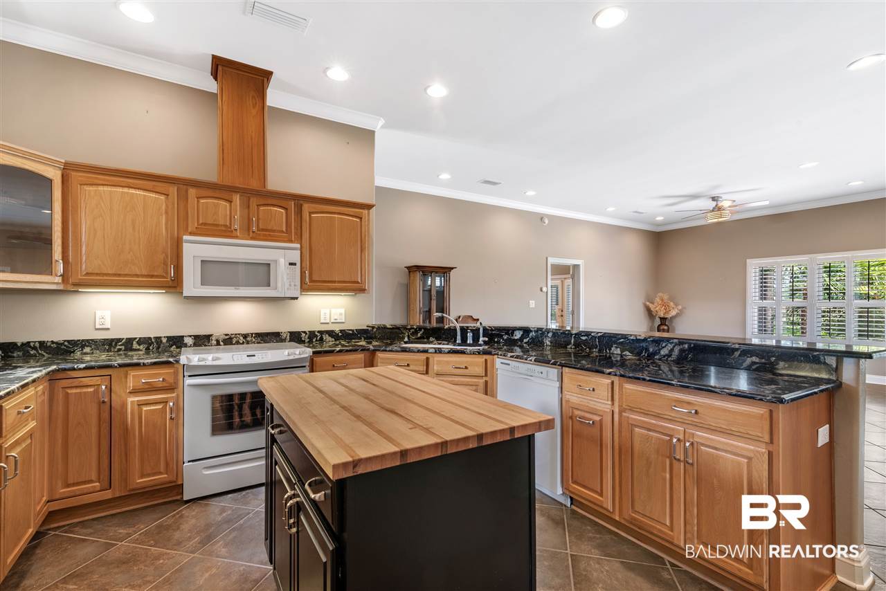 9789 Carnoustie Court Foley, AL 36535 - Photo 2 of 42