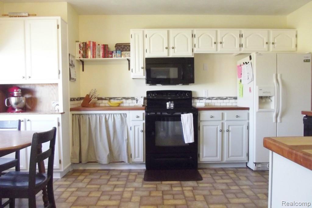 11580 North Owosso Road Fowlerville, MI 48836 - Photo 10 of 13 Gallery Image 10