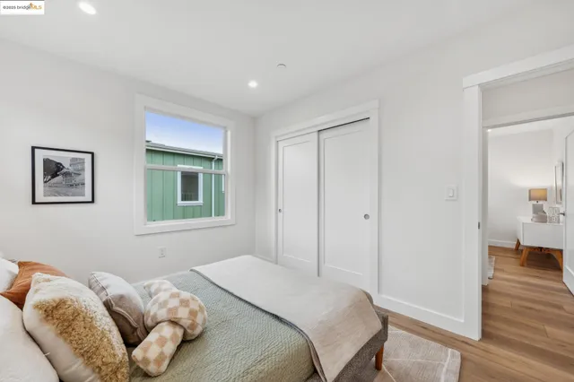 $1,950,000 | 667 Alcatraz Avenue, Oakland, CA 94609