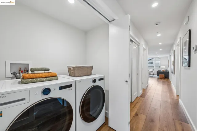 $1,950,000 | 667 Alcatraz Avenue, Oakland, CA 94609