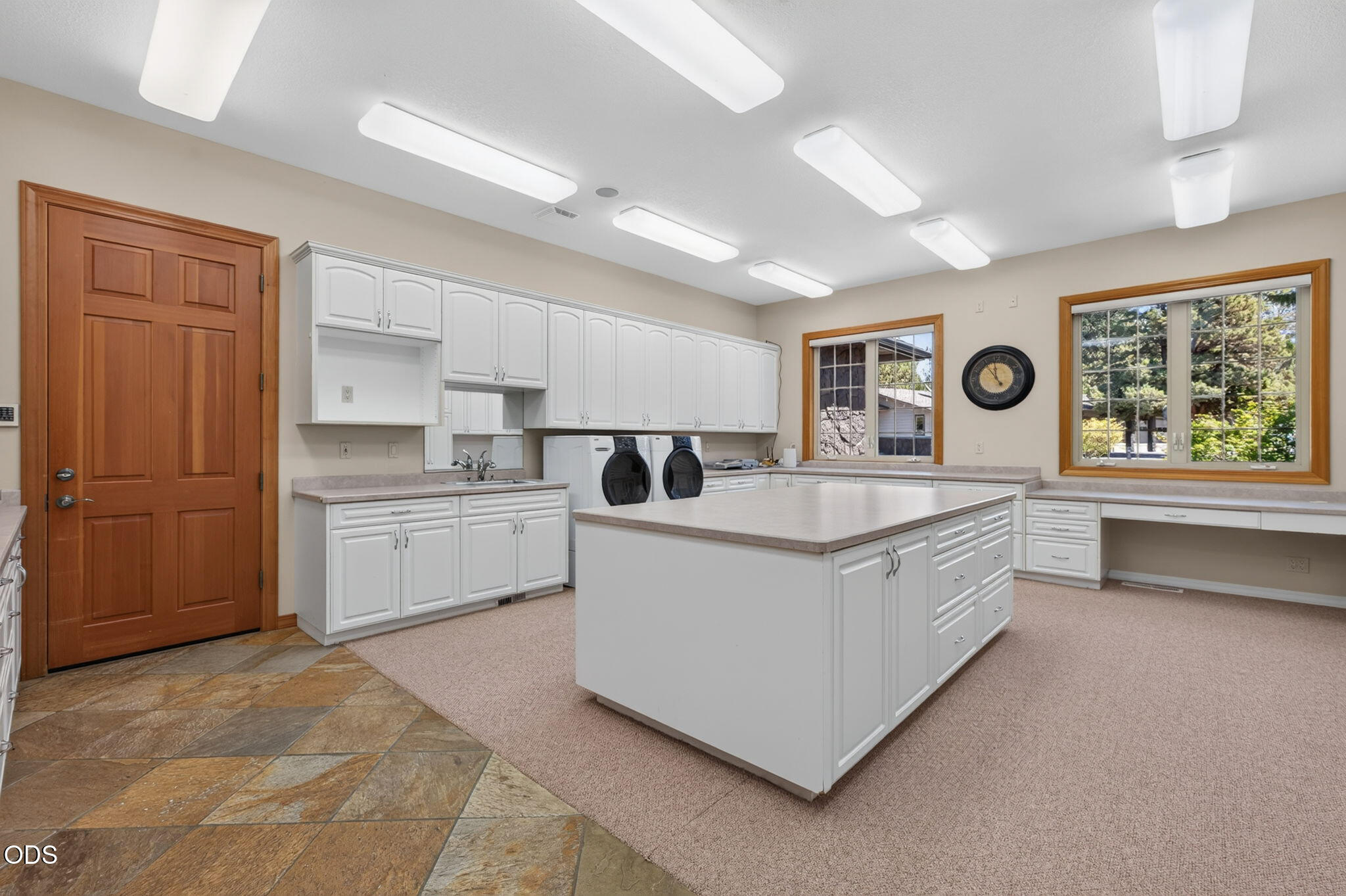 21955 Rickard Road Bend, OR 97702 - Photo 27 of 50