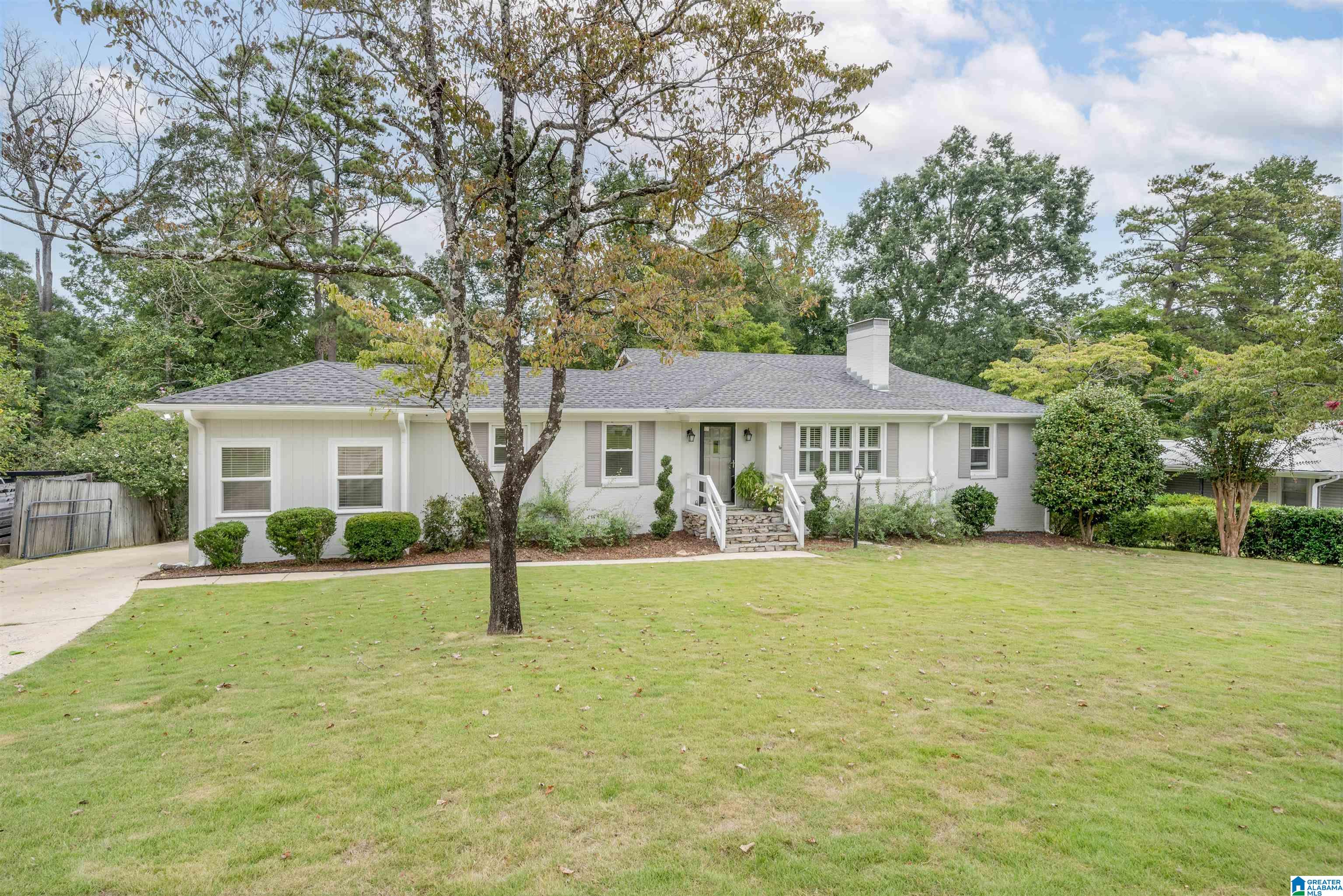 3316 Ridgely Circle Birmingham, AL 35243 - Photo 1 of 36
